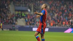 Tomáš Chorý v zápase LM Plzeň - Barcelona