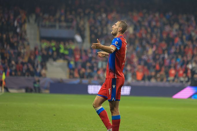 Tomáš Chorý v zápase LM Plzeň - Barcelona