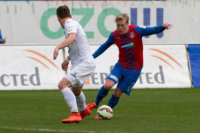 SL, Baník-Plzeň: Luka Lučič (18) - František Rajtoral