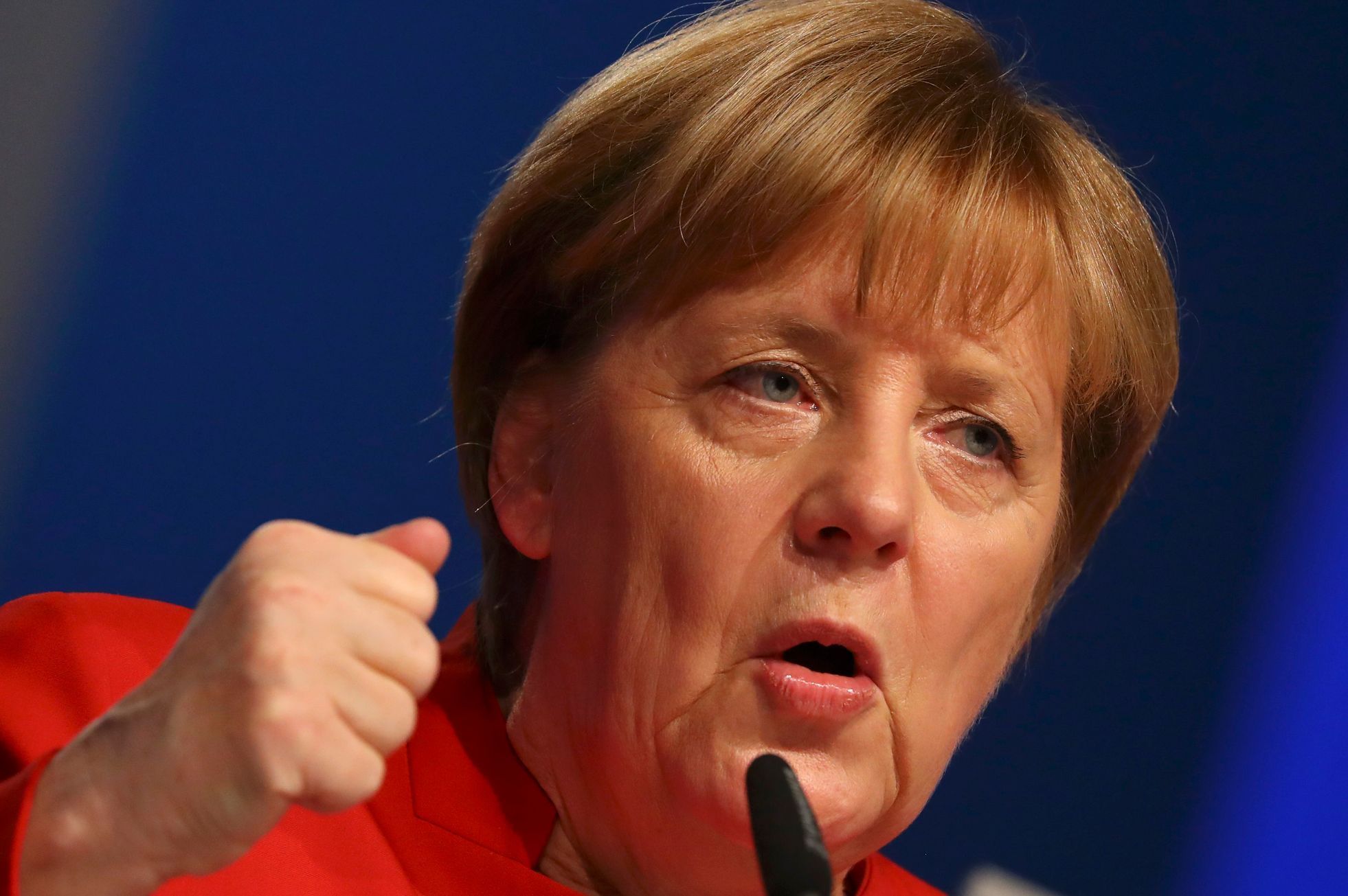 Angela Merkelová při projevu na sjezdu CDU v Essenu.