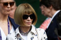 Anna Wintourová po téměř 40 letech končí v čele americké verze Vogue
