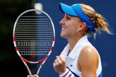 Vesninová vyhrála v Indian Wells ruské finále nad Kuzněcovovou a slaví třetí titul