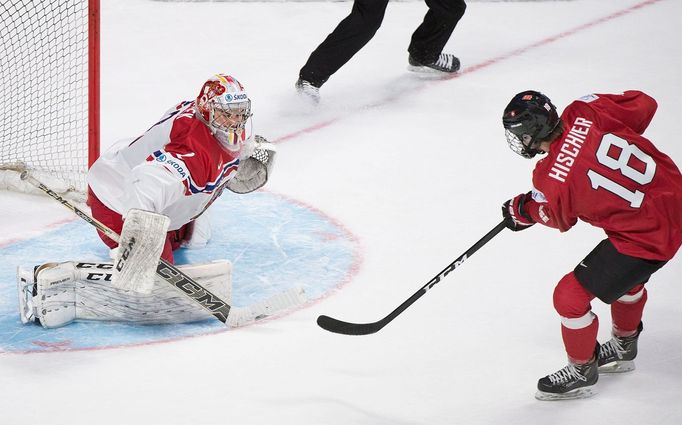 Nico Hischier, Jakub Škarek