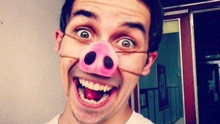Lidi se potřebují zasmát, zapomenout na starosti, proto to dělám, říká nejúspěšnější youtuber Hoggy
