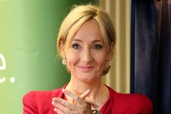 Rowlingová udělá radost dětem, píše pro ně knihu. Kdy ji vydá, zatím neví