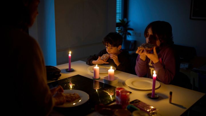 Hrozí Česku blackout? Nejsme Španělsko, ale riziko "temnoty" existuje; Zdroj foto: Reuters