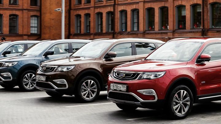 Buď Ladu, nebo Geely. Bělorusové volí už jen ze dvou značek; Zdroj foto: Geely