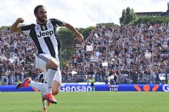 Juventus vyhrál v Empoli a potvrdil pozici v čele ligy. Inter prohrál v Římě