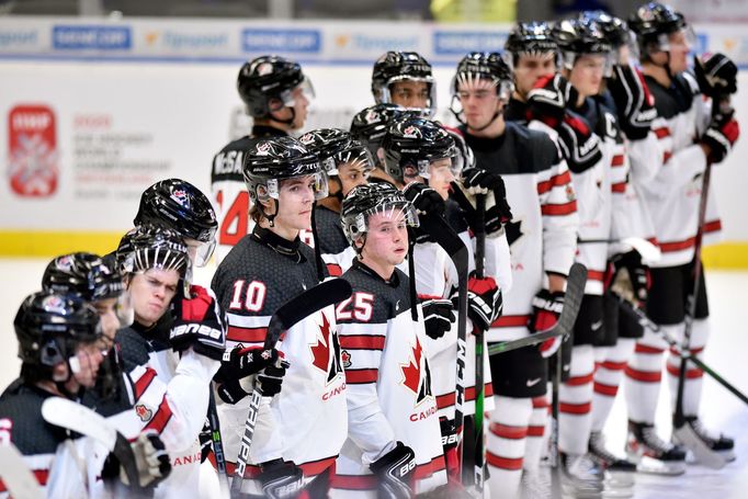 Hokejové MS juniorů 2019/20, Rusko - Kanada: Zklamaní Kanaďané po porážce 0:6.