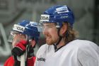 Kašpar hodil v KHL hokejku po rozhodčím a zápas nedohrál