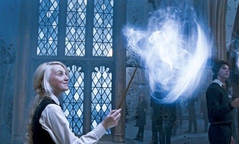 LENKA LÁSKORÁDOVÁ - EVANNA LYNCH v Harry Potterovi