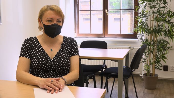 Život v pandemii - Dana Šalamunová, tisková mluvčí Krajské hygienické stanice ve Středočeském kraji, o kontrolách mimořádných opatření v restauracích