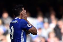 Chelsea nečekaně padla s Crystal Palace, Liverpool vyhrál derby s Evertonem