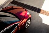 Nabíjení je možné z domácí sítě nebo pomocí rychlonabíječky. Síť Tesla Supercharger však bude pro majitele Modelu 3, na rozdíl od Modelu S, zpoplatněná.