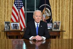 Biden naposledy promluvil k národu. Jsme pohřbívání pod lavinou nepravd, prohlásil