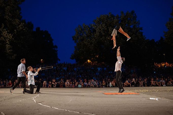 Snímek ze středečního zahájení festivalu Letní Letná.