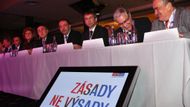 Zásady, ne výsady. To bylo heslo ustavujícího celostátního sněmu TOP 09, který se konal v listopadu 2009.