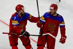 Živě: Švédsko - Rusko 1:2, souboj favoritů rozhodl v nájezdech Panarin