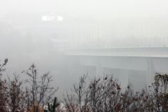 Prachu v ovzduší na severu Moravy ubylo, regulace trvá