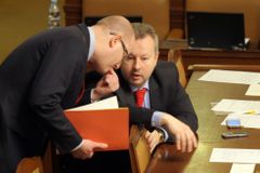 Voda nezdraží. Ministr Brabec stáhl novelu zákona a pustil se do ČSSD kvůli "podrazácké kampani"