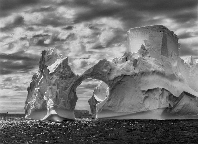 Sebastiao Salgado - Genesis