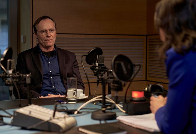 Karel Roden jako Přemek.