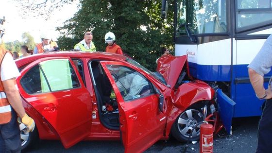 Snímky ze tři víkendových výjezdů královehradeckých hasičů
