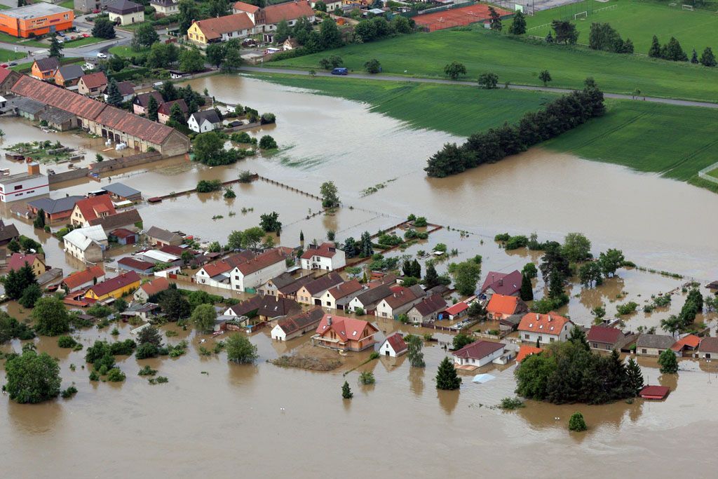 Letem nad zatopeným světem
