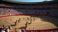 Španělští toreadoři vcházejí do arény na začátku koridy během festivalu San Fermín v Pamploně na severu Španělska. Každý rok zahajují slavnostně odění matadoři festivalový program tímto symbolickým nástupem. Bílé obleky, červené šátky, odhodlání v očích a stadion plný očekávání. Právě zde během několika dnů od 6. do 14. července rozhodují odvaha, tradice i dávná rivalita býka a člověka.