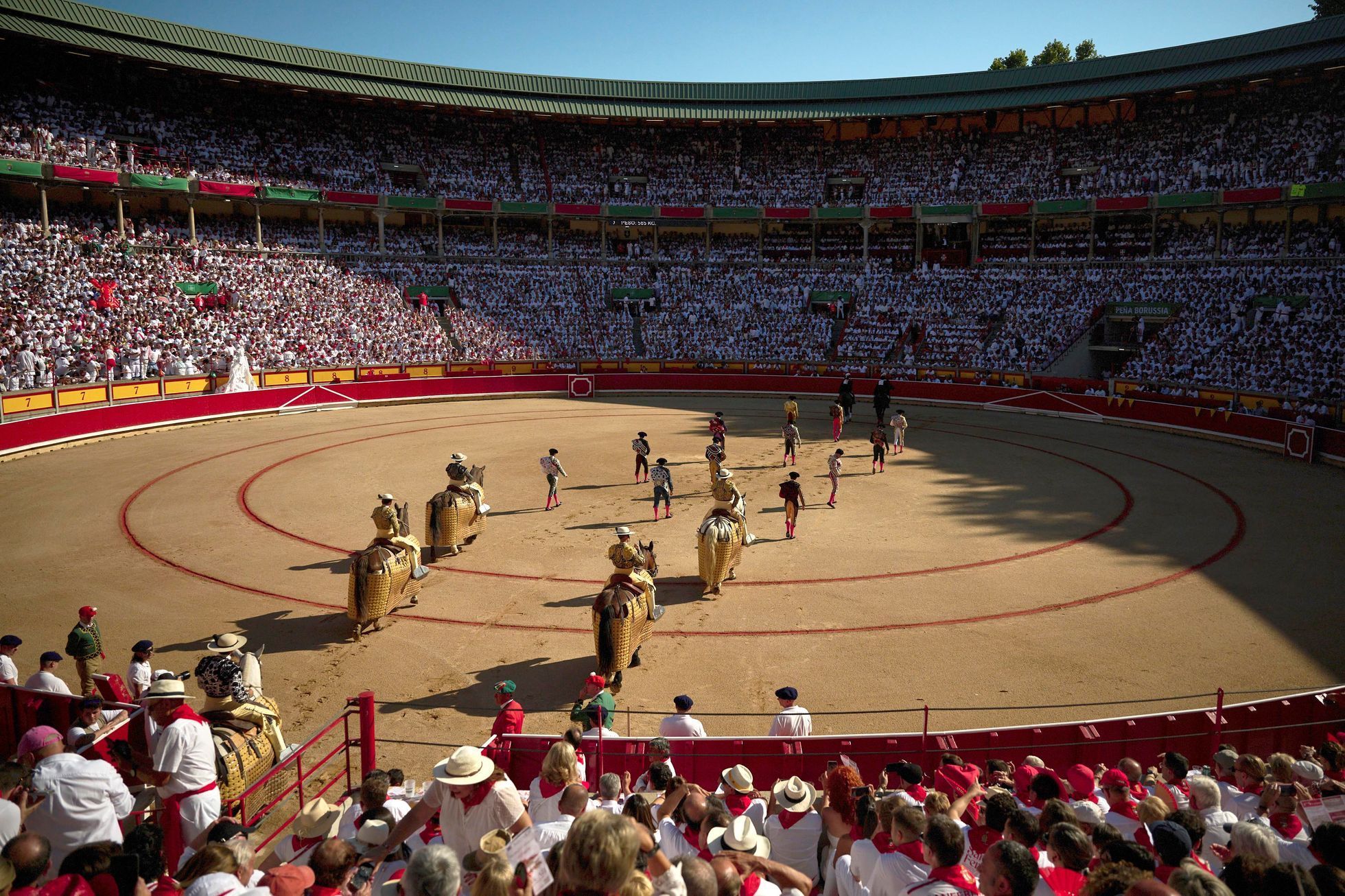 Španělsko, fiesta, korida, býčí zápasy, Pamplona