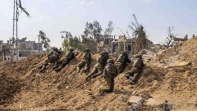 Obrazem: Elita izraelské armády v akci. Reportéři zachytili hon na teroristy v Gaze