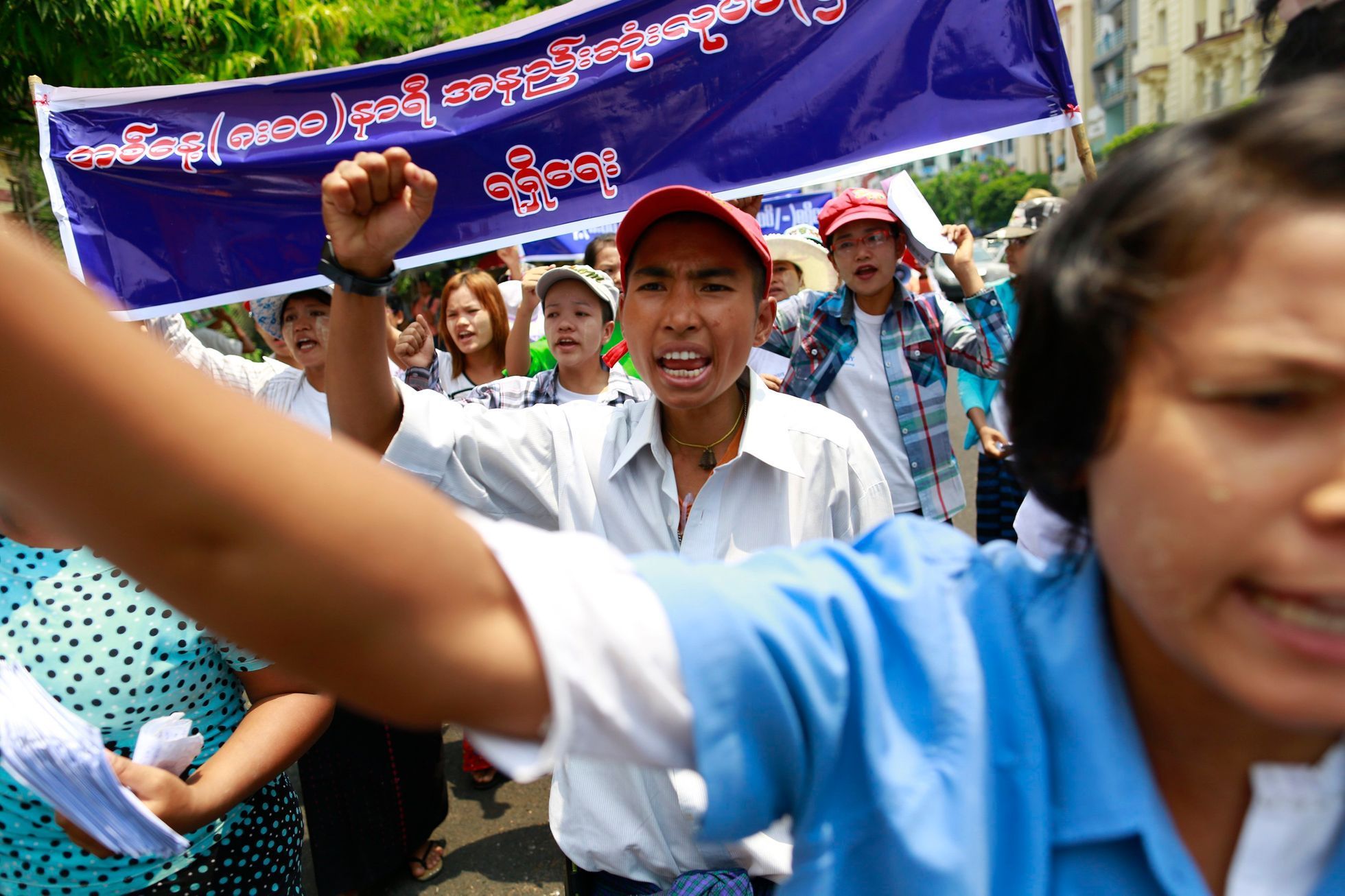 První máj - svátek práce - Barma