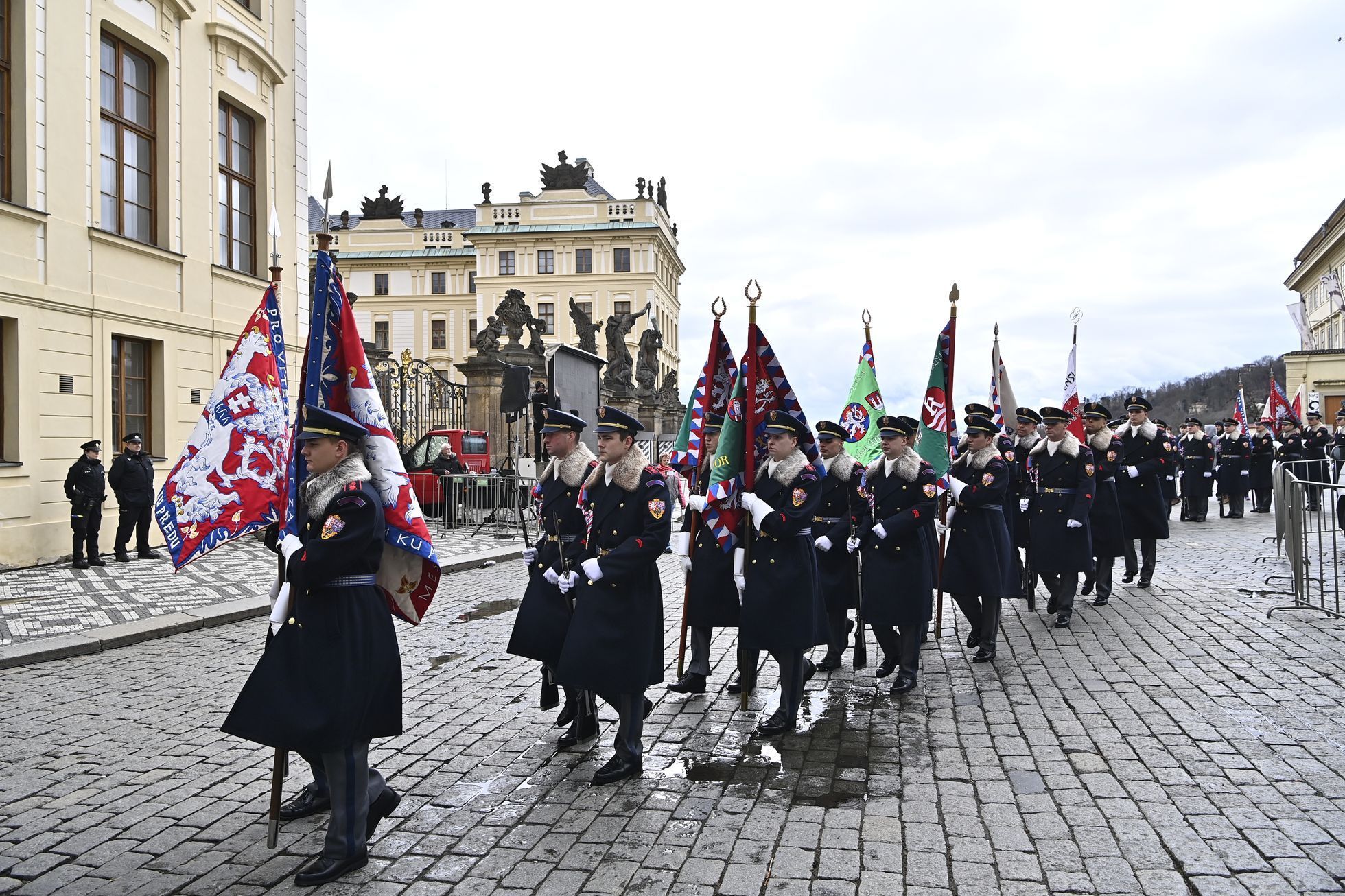 Inaugurace, Pavel, Hrad