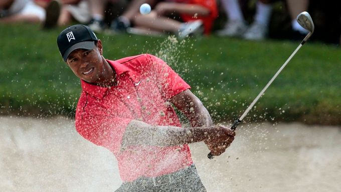 FOTO Tiger Woods opět vítězí. Tak vyrovnal Nicklause