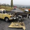 Nezajištěné traverzy probodly auto