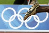Na cestě ke světovému rekordu Bolta nezastavila ani rozvázaná tkanička.