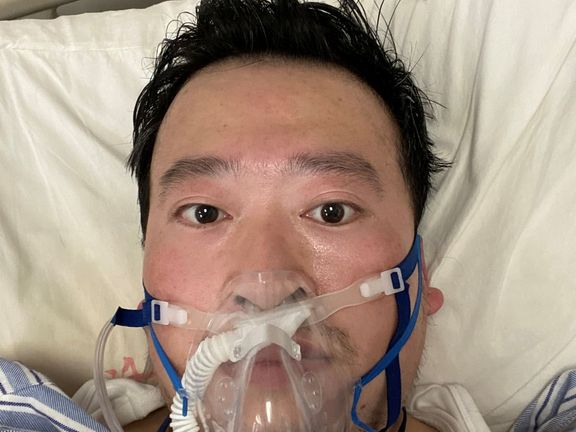 Čínský lékař Li Wen-liang jako jeden z prvních varoval před epidemií koronaviru, policie ho umlčela, pak se sám nakazil a ve 34 letech zemřel.