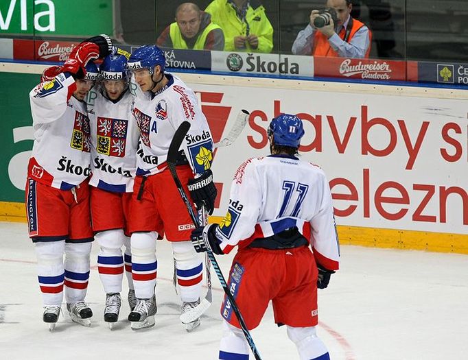 Neuvěřitelné! Díky přihrávce od Marka ještě stihl Rolinek v předposlední minutě utkání zvýšit na 7:0!