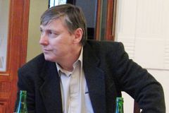 ROZHOVOR: Bláznivé nůžky cvakají tak, jak chtějí diváci
