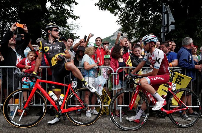 Tour de France 2017, 9. etapa: Sylvain Chavanel a Robert Kiserlovski před startem