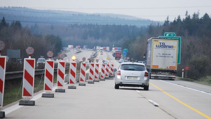 Ilustrační snímek z letošní opravy dálnice D1.
