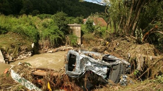 Foto: blesková povodeň zabíjela i ve slovenské Handlové