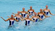 Půvab předvedly v Aquatics Centre britské synchronizované plavkyně.