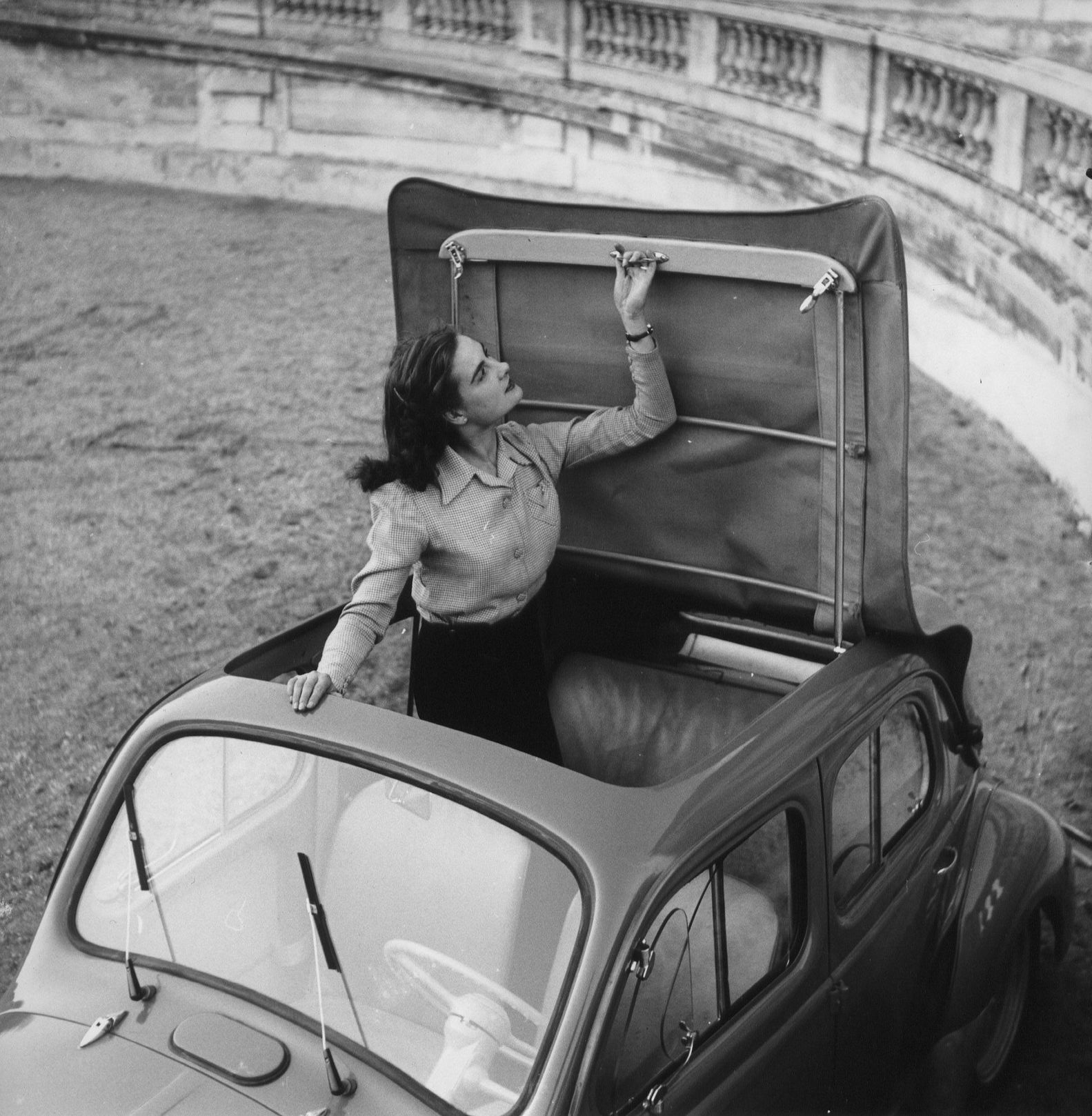 Renault 4CV