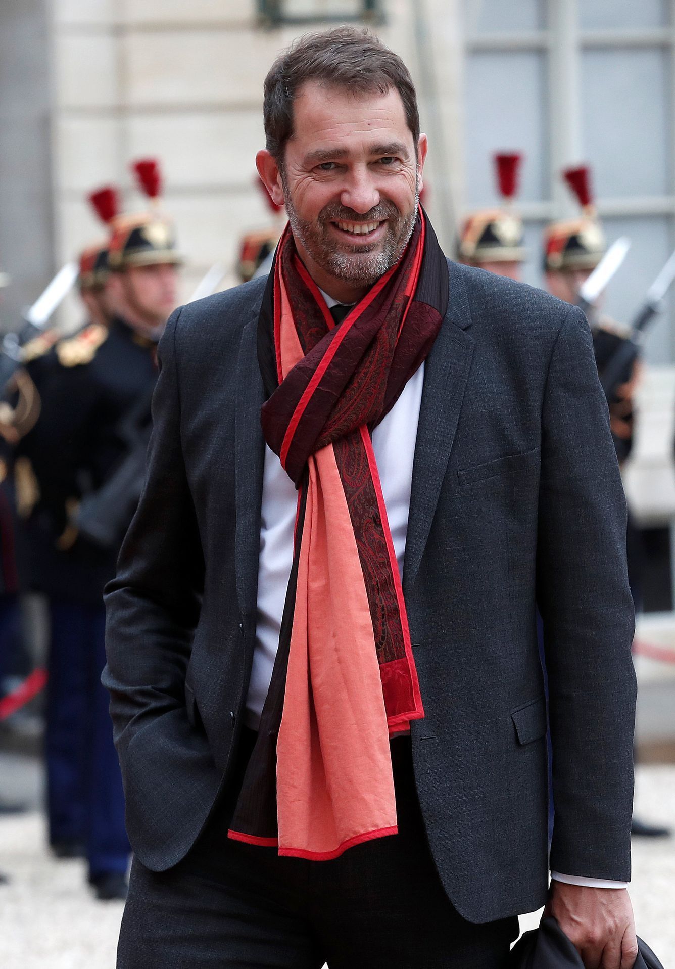 macron  8