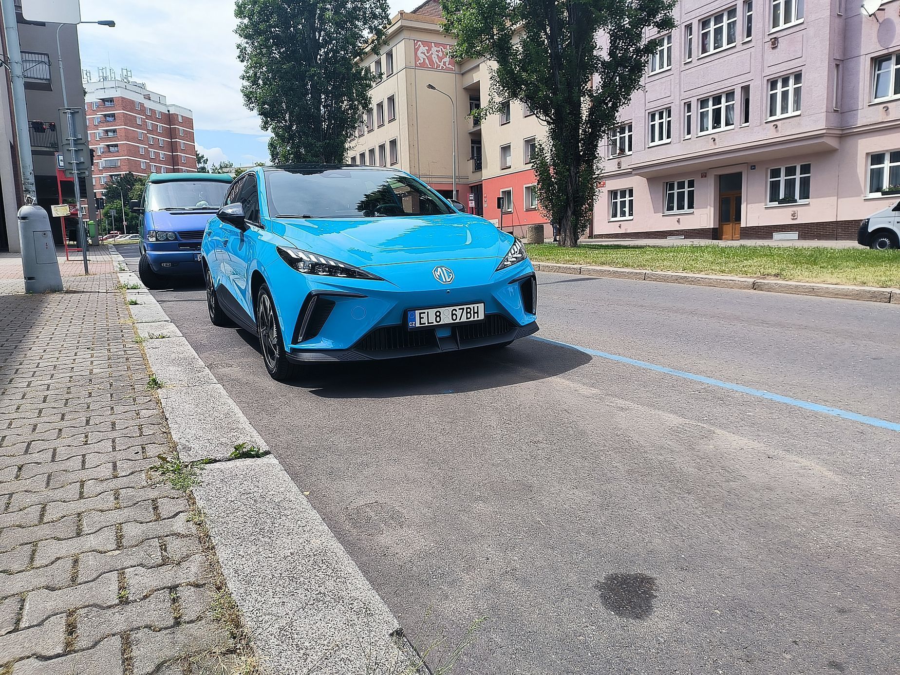 modré zóny parkování elektromobilů v Praze