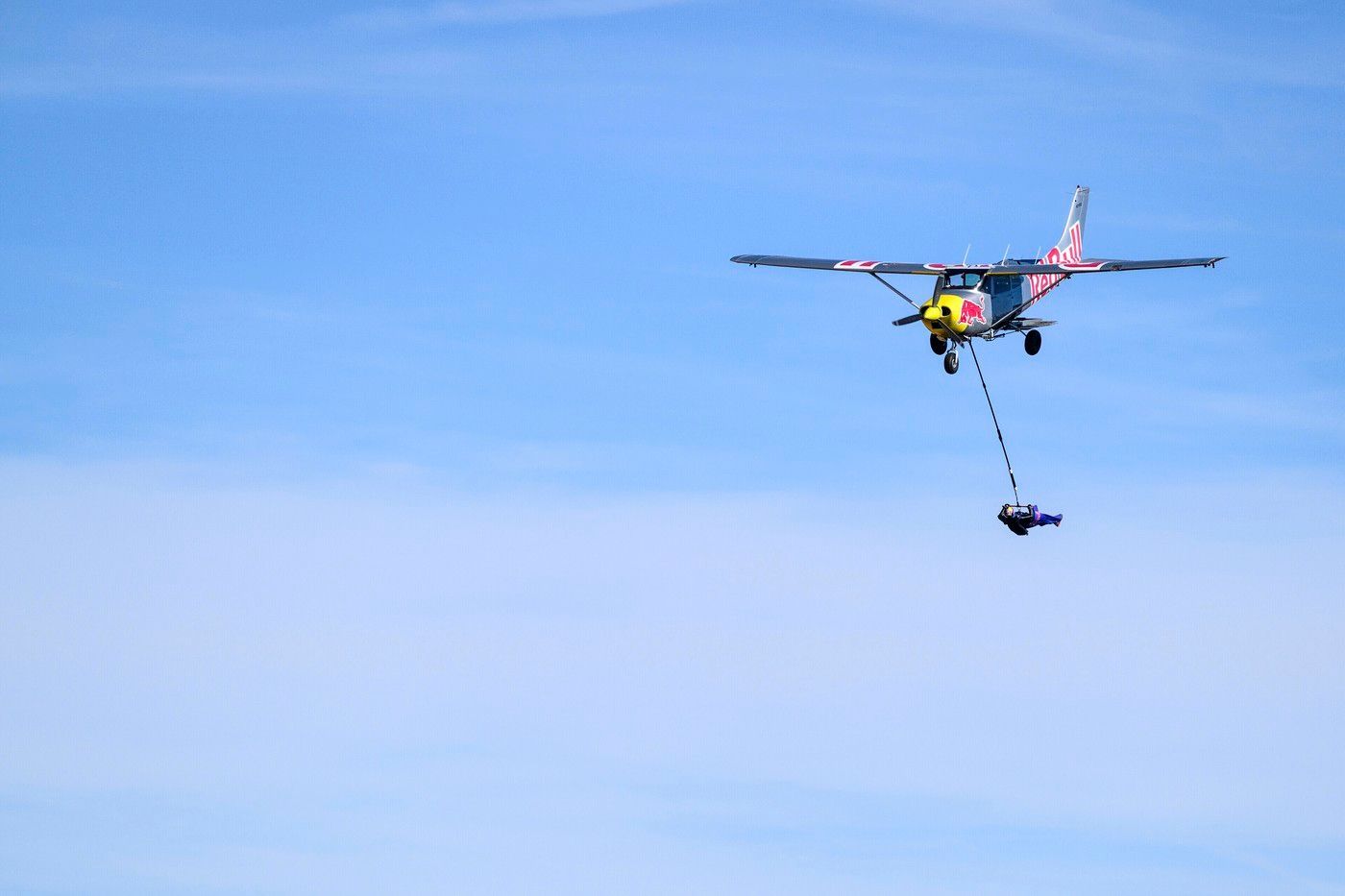 Max Manow, Nepřetržitý seskok bez mezipřistání