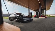 Porsche otevírá první takzvanou Charging Lounge, jde o objekt, kde je možné nabíjet elektromobil a odpočinout si v salonku. Připomíná tak klasickou čerpací stanici, avšak tento objekt je vyhrazený pouze majitelům značky.