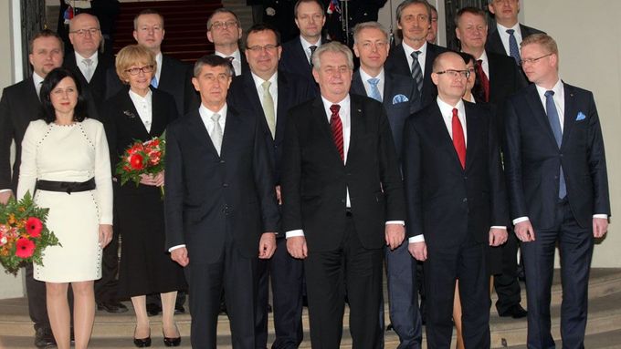 Premiér Bohuslav Sobotka vládne se svými ministry 50 dní.
