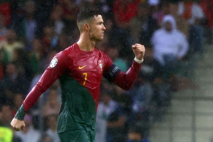 Kvalifikace ME 2004, Portugalsko - Slovensko: Ronaldo